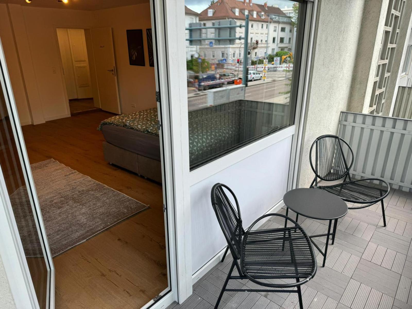 Studio Zimmer In Innenstadt Karlsruhe Esterno foto